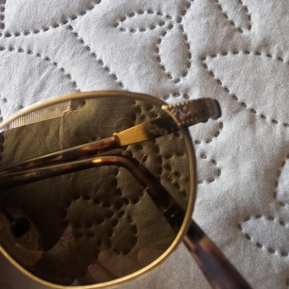 Vintage Revo Sunglasses, Tiburon 1208 010, Amber Lenses, Tortoise Shell Ear Stem - Picture 8 of 11